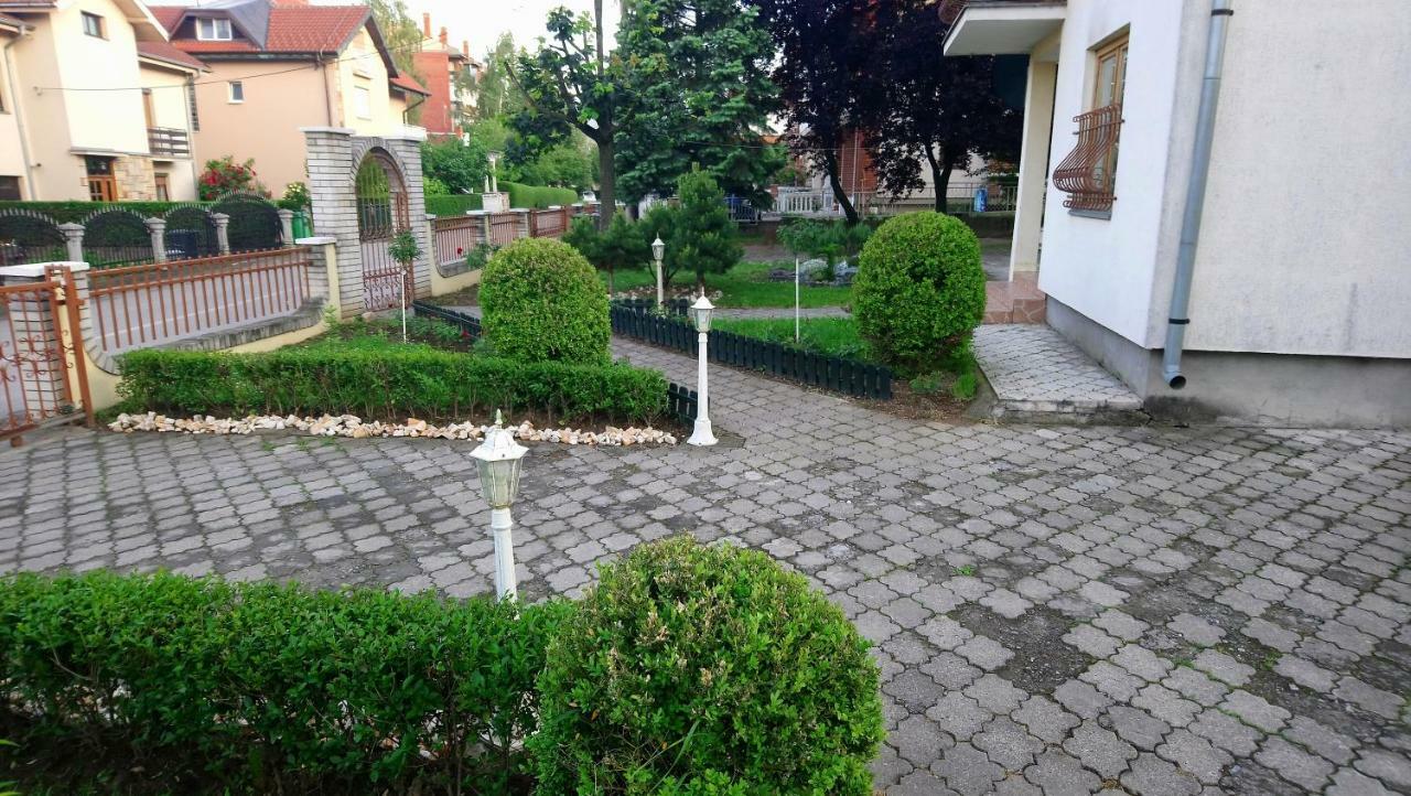 Apartmani Boss Vrnjačka Banja Εξωτερικό φωτογραφία